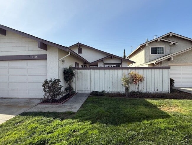 property at 1786 Home Gate Dr