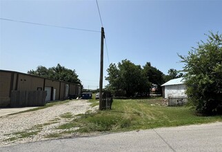 212 2nd St in Jarrell, TX - Building Photo - Building Photo