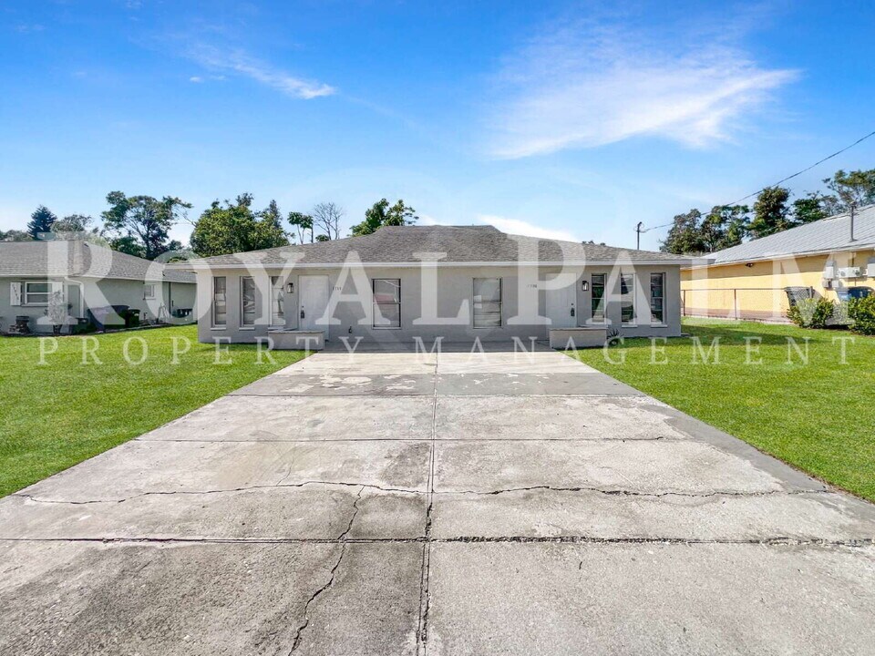17586 Cypress Point Rd in Ft. Myers, FL - Building Photo