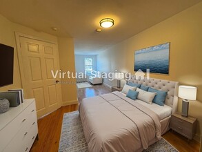 205 D St, Unit 1 in Boston, MA - Building Photo - Building Photo