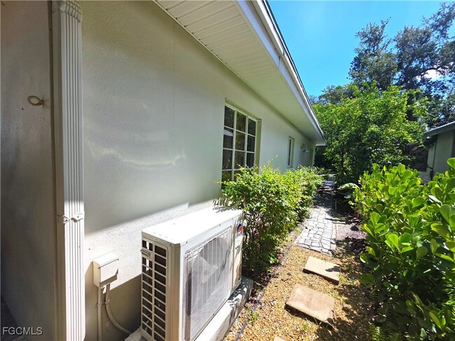 property at 1534 Avalon Pl