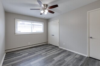 Powderhorn Park Apartments in Minneapolis, MN - Foto de edificio - Interior Photo