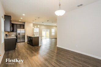 4626 Polaris St in Jacksonville, FL - Foto de edificio - Building Photo