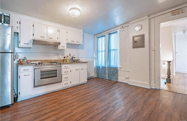 720 High St, Unit 2 in Bethlehem, PA - Building Photo - Building Photo