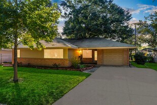 4413 W 43rd St in Houston, TX - Building Photo