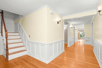 112 Hillspoint Rd in Westport, CT - Building Photo - Building Photo