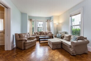 27 Parsons St in Boston, MA - Building Photo