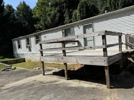 11 2, ND St in Asheville, NC - Building Photo