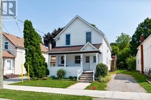 35 Inkerman St in St Thomas, ON - Building Photo