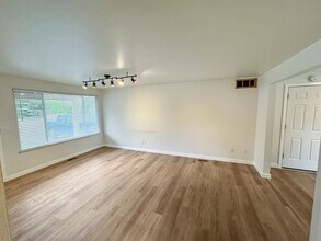 3905 W Taft St in Boise, ID - Building Photo - Building Photo