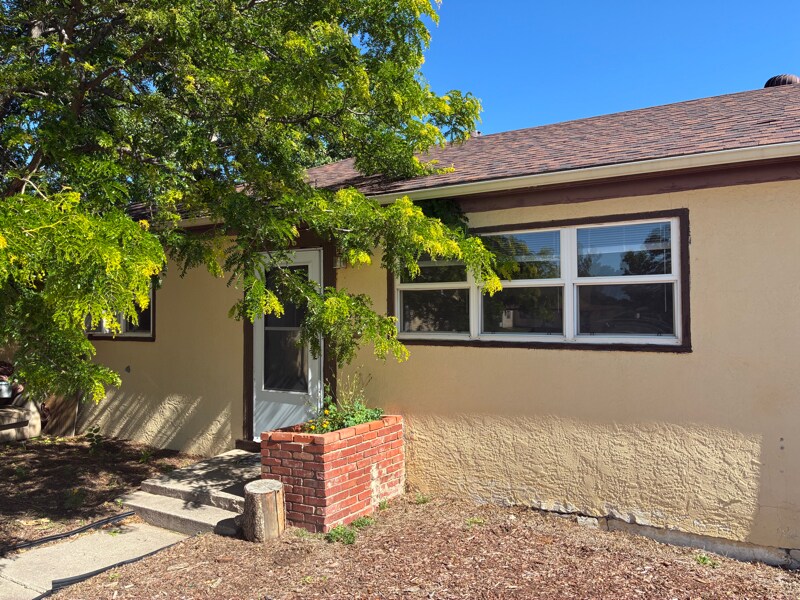 1502 E Buena Ventura St in Colorado Springs, CO - Building Photo