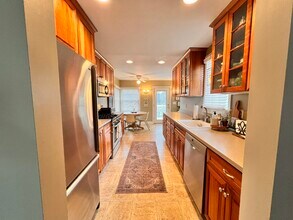 1N261 Stacy Ct in Glen Ellyn, IL - Building Photo - Building Photo