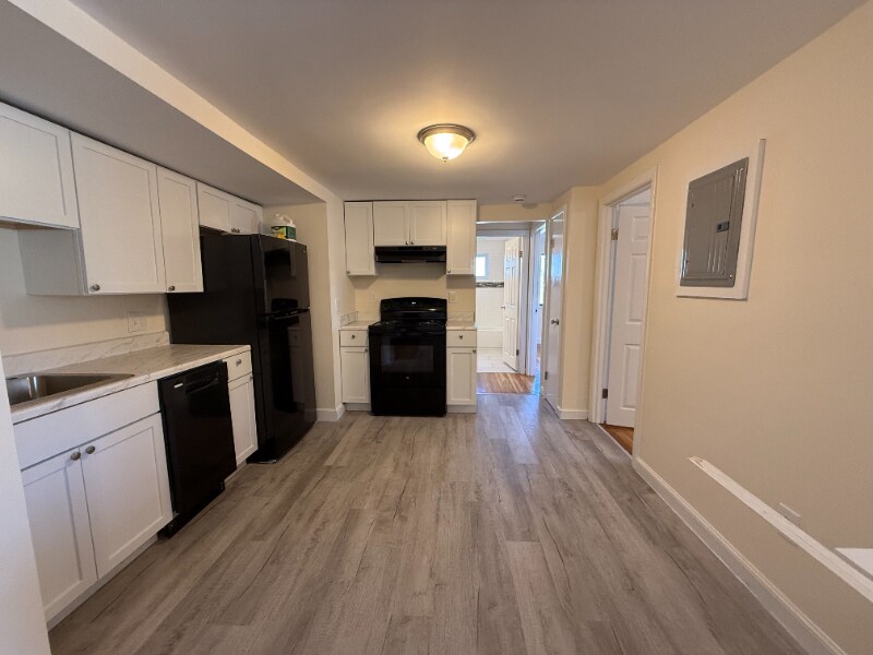 42-44 W Emerson St-Unit -30 in Melrose, MA - Building Photo