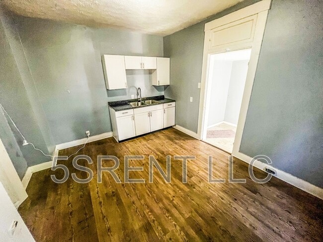 406 Gray Ave in Greenville, OH - Building Photo - Building Photo