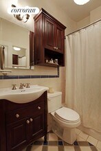 11 W 81st St in New York, NY - Building Photo - Building Photo