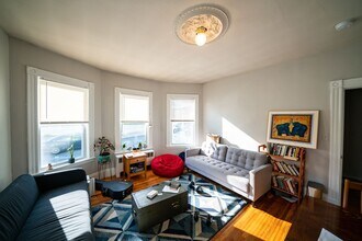 63 Hillside St in Boston, MA - Building Photo - Building Photo