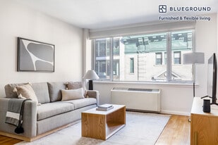 120 W 21st St in New York, NY - Building Photo