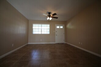 9 Jonquil Ave NW in Fort Walton Beach, FL - Foto de edificio - Building Photo