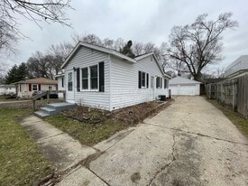 1471 Brookmark St SE in Kentwood, MI - Building Photo