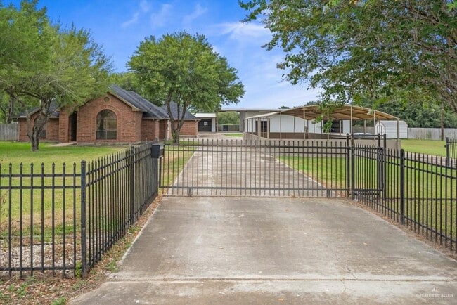 property at 413 S Los Cerritos Cir