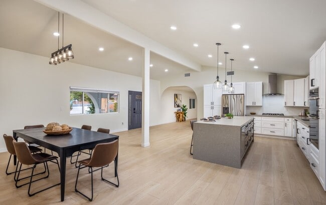 12821 Avenida La Valencia in Poway, CA - Building Photo - Building Photo