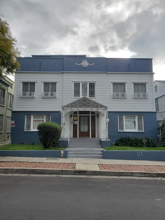 1432 N Formosa Ave in Los Angeles, CA - Building Photo