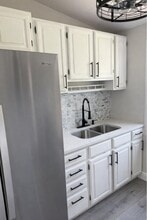 7521 Nundy Ave in Gibsonton, FL - Building Photo - Building Photo