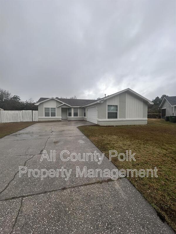 1066 Sunshine Way in Winter Haven, FL - Building Photo - Building Photo