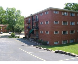 Oakley Terrace in Cincinnati, OH - Building Photo - Building Photo