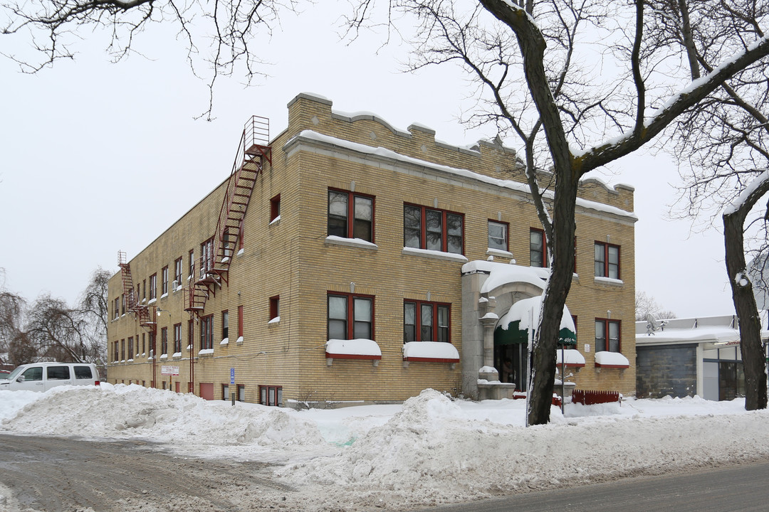 468 Lake Ave in Rochester, NY - Building Photo