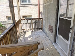 551 Sherman Ave, Unit 04-2 in Evanston, IL - Building Photo - Building Photo