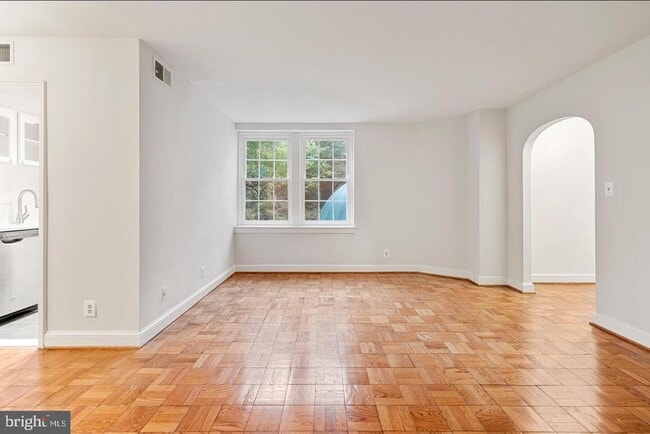 30 S Old Glebe Rd in Arlington, VA - Building Photo - Building Photo