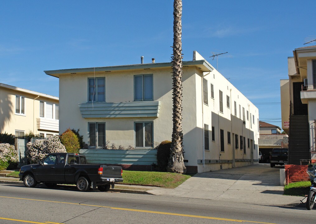 1150 S Fairfax Ave in Los Angeles, CA - Foto de edificio