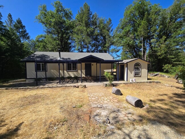 300 Sierra College Dr in Grass Valley, CA - Building Photo - Building Photo