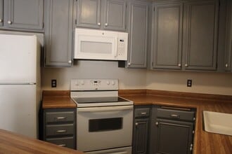 3961 Via Marisol, Unit 104 in Los Angeles, CA - Building Photo - Building Photo