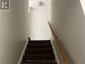 155 Highland Crescent in Kitchener, ON - Building Photo - Building Photo