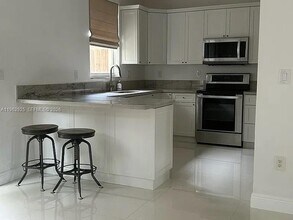 12885 SW 134th St in Miami, FL - Building Photo - Building Photo