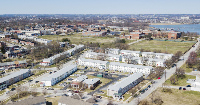 Riverfront in Brooklyn, MD - Building Photo - Building Photo