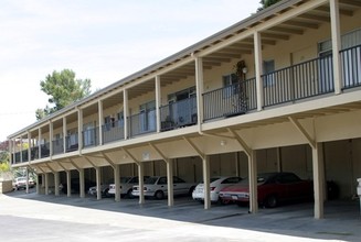 Woodland Park Apartments in San Rafael, CA - Building Photo - Building Photo