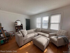 122 W Houstonia Ave, Unit A in Royal Oak, MI - Building Photo - Building Photo