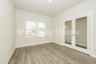 2408 Nabali Wy in Murfreesboro, TN - Foto de edificio - Building Photo