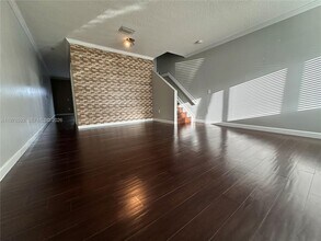 2221 SE 24th Pl in Homestead, FL - Building Photo - Building Photo