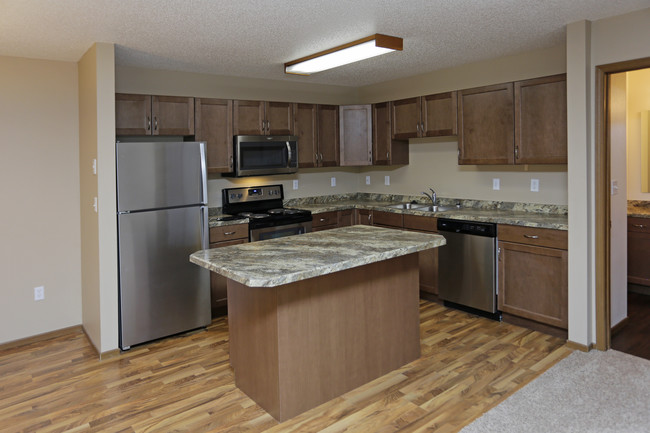 Park Avenue Apartments in Fargo, ND - Building Photo - Interior Photo