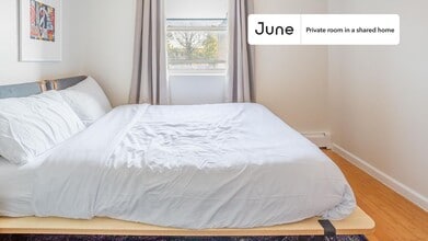 Room in Shared 4 bed/2 bath home in New York, NY - Building Photo - Building Photo