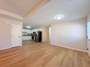 118-122 SW Rock Garden St in Blue Springs, MO - Building Photo - Building Photo