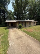 112 Lynwood Dr in Central, SC - Building Photo