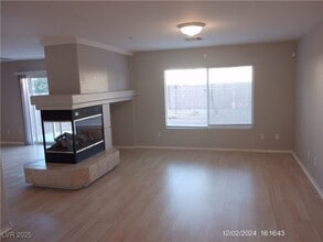 7560 Mission Palm St in Las Vegas, NV - Building Photo - Building Photo