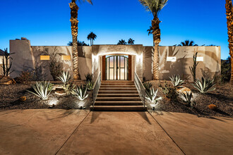 2255 S Araby Dr in Palm Springs, CA - Building Photo - Building Photo