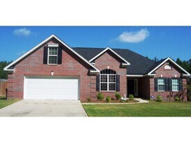 387 Shady Hill Cir in Richmond Hill, GA - Building Photo