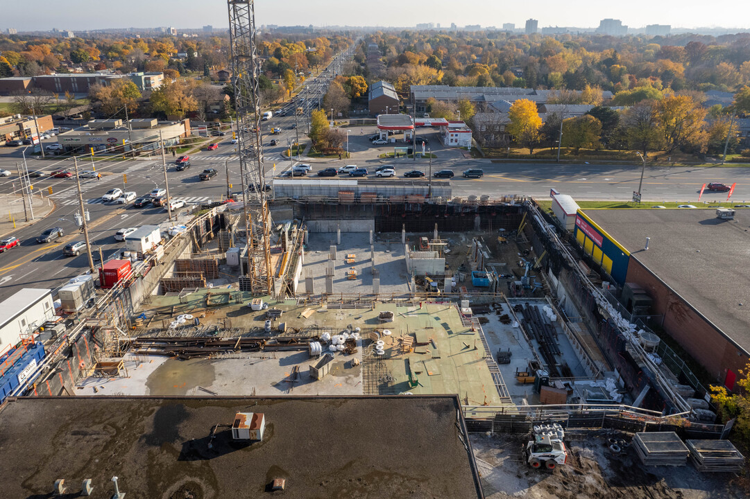 Elle Condos in Toronto, ON - Building Photo